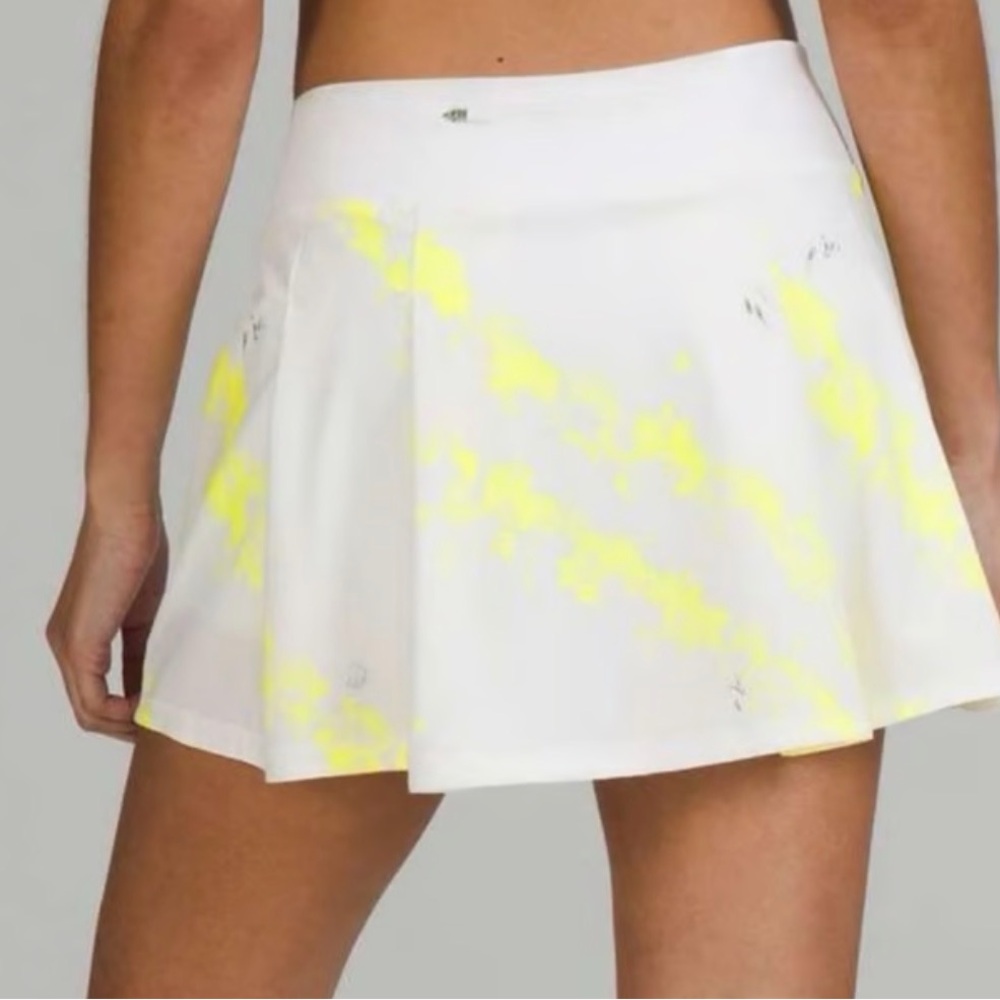 Lululemon Athletica White and Neon Yellow Mini Skirt
